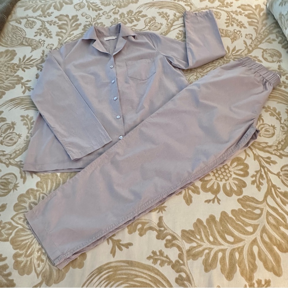 General Sleep Pajamas - Like New